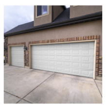 Puerta de Garage de alta calidad Color blanco 10X8 pies  AISLADA Estilo Americana  CUADRO CORTO.