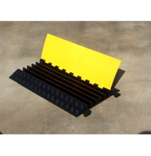 Protector de Cable de 5 Canales - Alta Visibilidad y Durabilidad